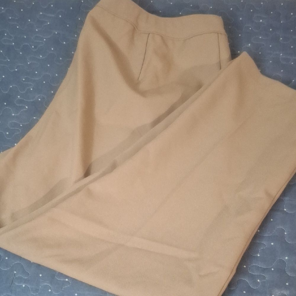 Bend Over Tan Pull on pants size 20W petite